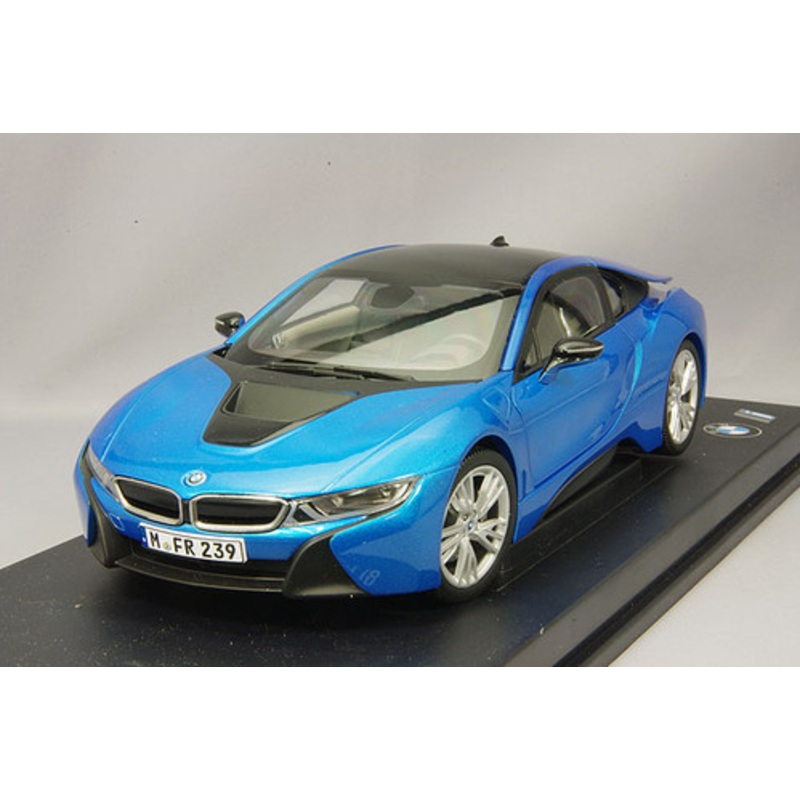 1/18 Dealer Edition BMW i8 (Blue) Diecast Car Model