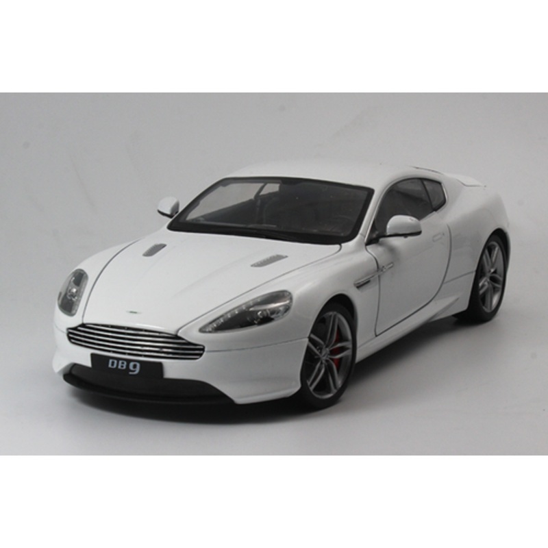 1/18 Welly FX Aston Martin DB9 Coupe (White) Diecast Car Model (no box)