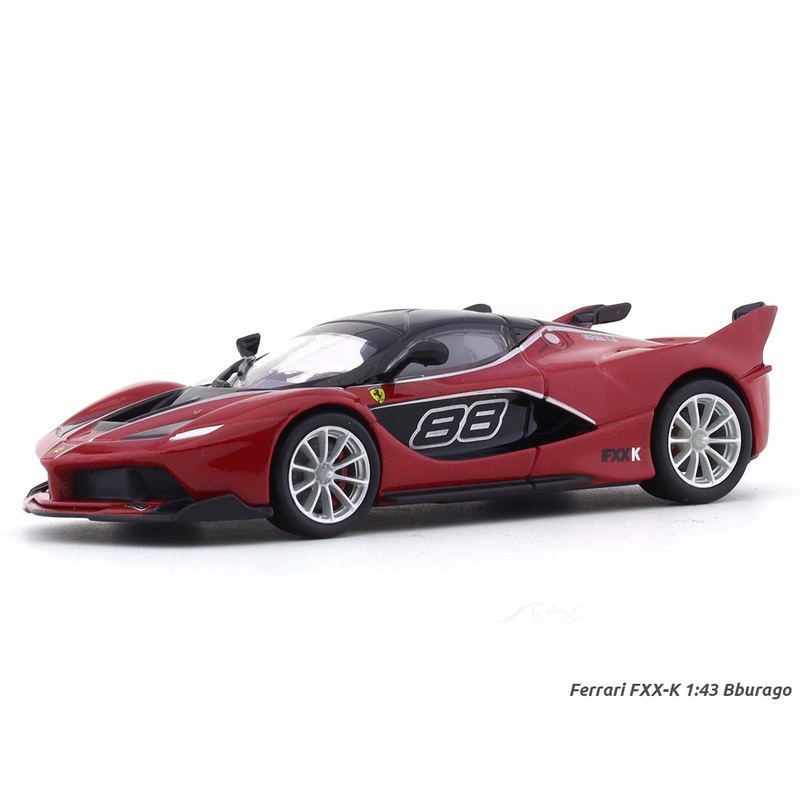 Ferrari FXX-K Red 1:43 Bburago Signature diecast scale model car