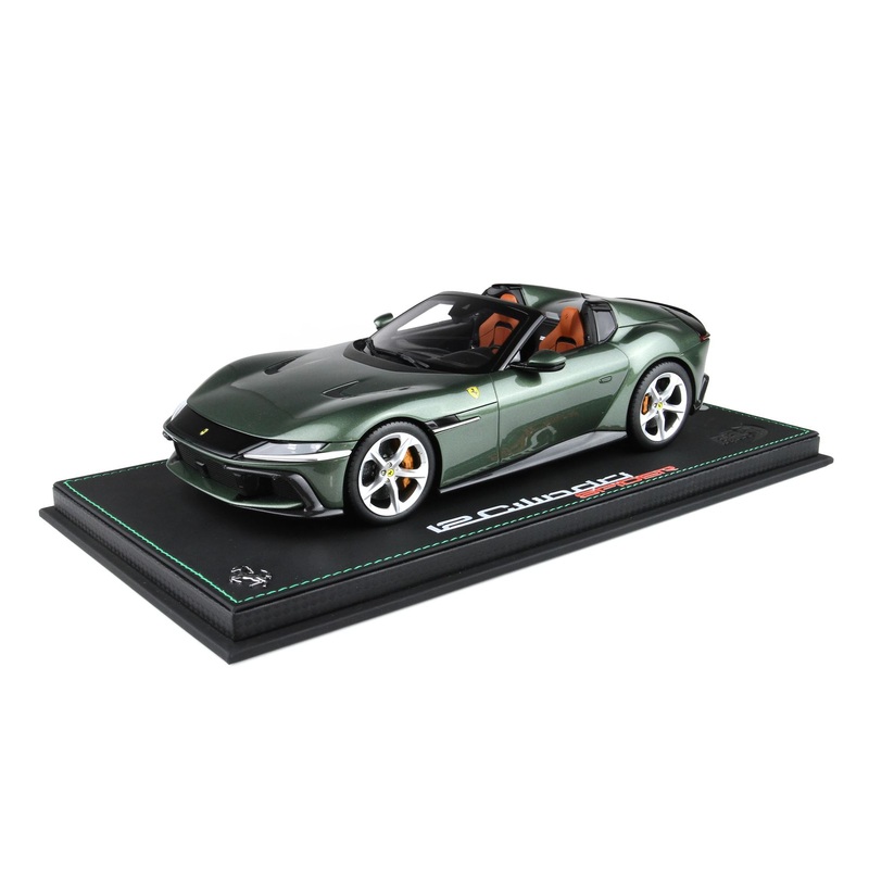 Ferrari 12Cilindri Spider - 1:18 (2024) - Verde Toscana - BBR