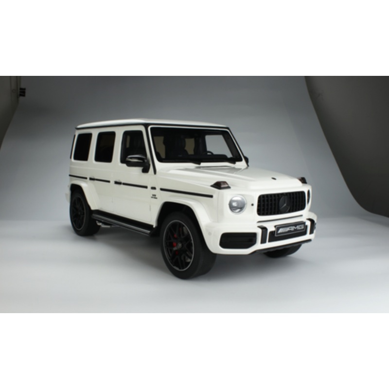 1/8 MINICHAMPS Mercedes AMG G63 White Resin Sealed