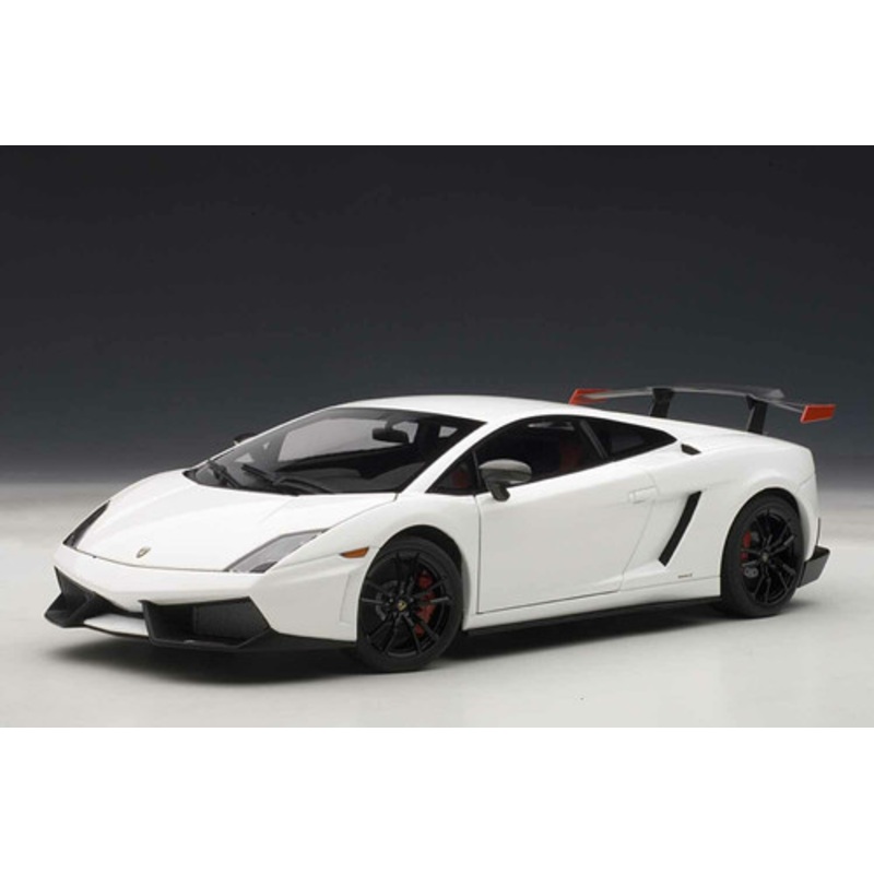 1/18 AUTOart AUTOart Lamborghini Gallardo LP570-4 Super Trofeo Stradale (White) Car Model