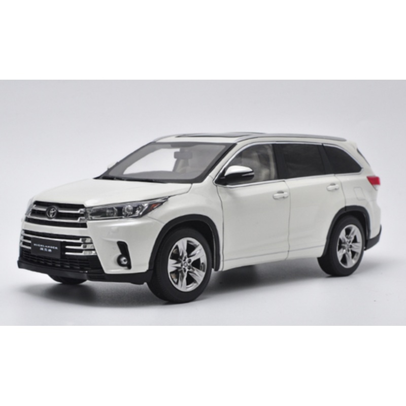 1/18 Dealer Edition 2018 Toyota Highlander (White) Diecast Car Model