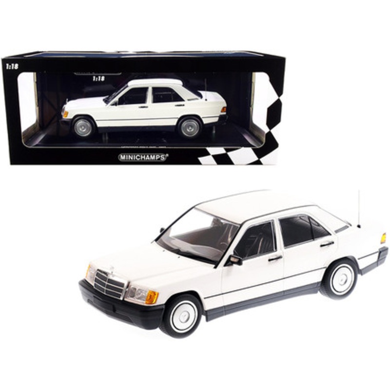 1/18 Minichamps 1982 Mercedes-Benz 190E (W201) White Limited Edition Diecast Car Model