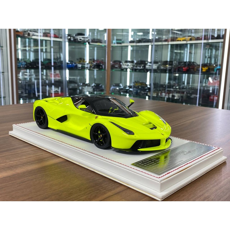 1/18 Ferrari LaFerrari by Davis & Giovanni fluorescent yellow with Black Roof