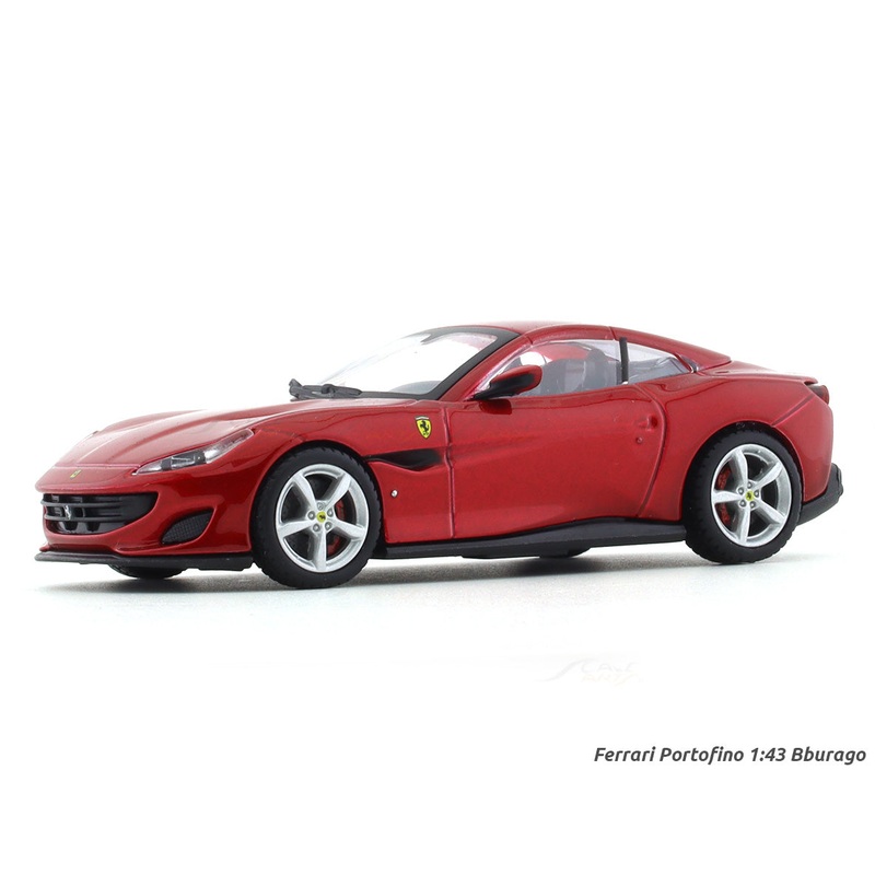 Ferrari Portofino Red 1:43 Bburago Signature diecast scale model car