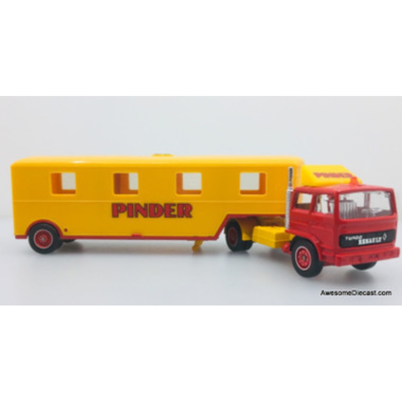 Verem 1:50 Renault Day Cab w/Costume Change Trailer: Pinder Circus