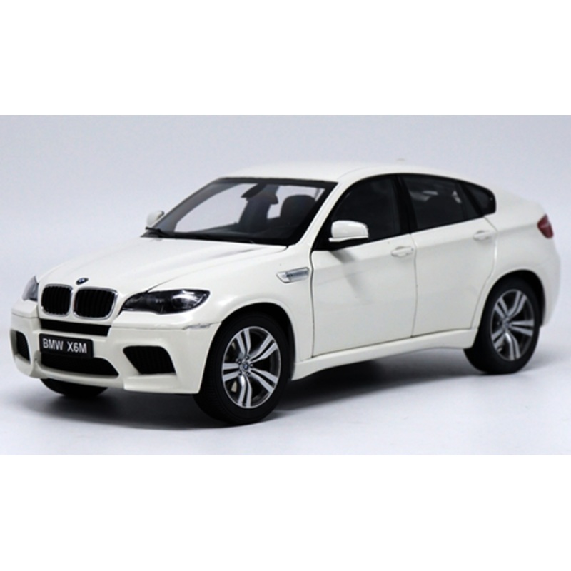 1/18 Kyosho 2009-2014 BMW X6M X6 M (White) Diecast Car Model