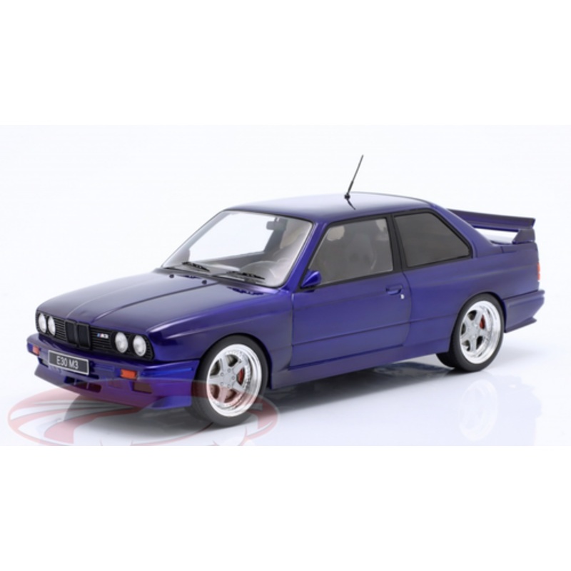 1/18 Ixo 1989 BMW M3 (E30) (Dark Blue) Car Model