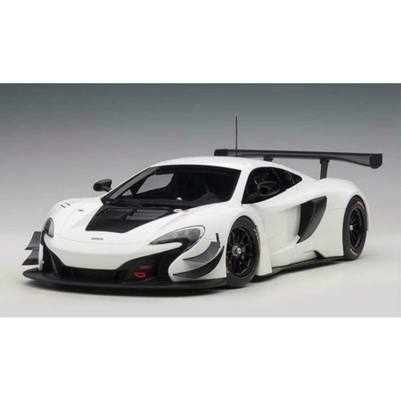 1/18 AUTOart McLaren 650S GT3 (White with Black Accents) Car Model