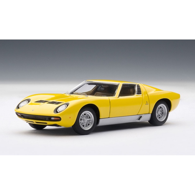 1/43 AUTOart LAMBORGHINI MIURA SV - YELLOW WITH OPENINGS Diecast Car Model 54541
