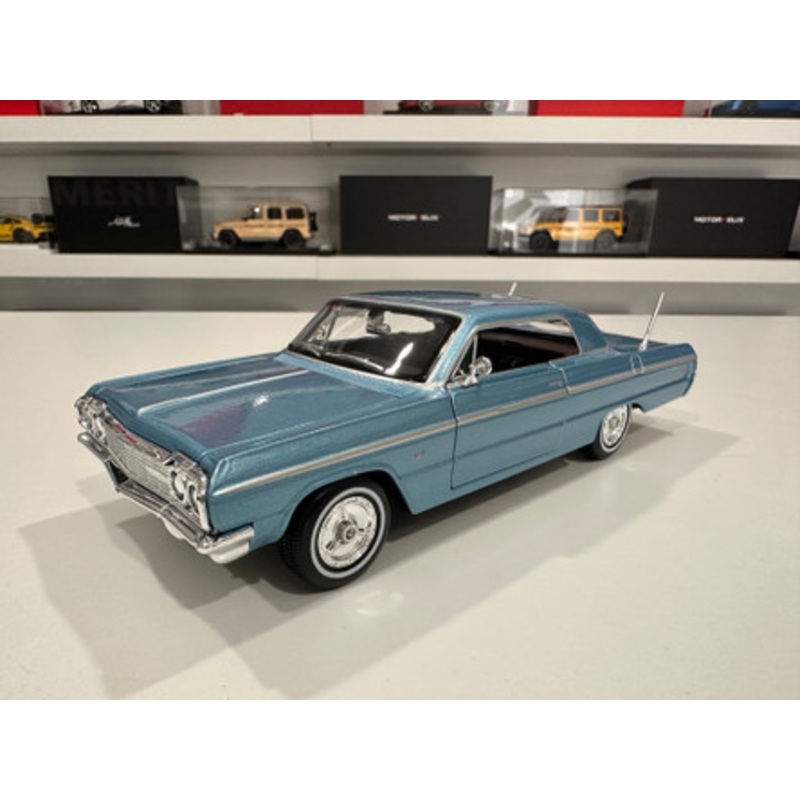 1/26 Maisto 1964 Chevrolet Impala SS (Blue) Diecast Car Model (new no retail box)