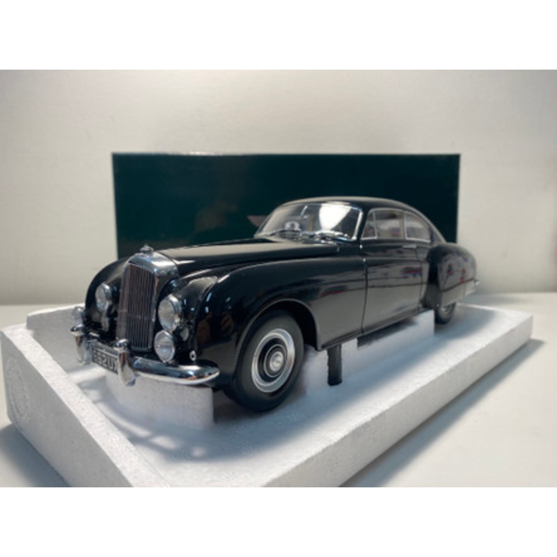 AS-IS USED CONDITION 1/18 Minichamps 1954 Bentley R-Type Continental (Black) Diecast Car Model