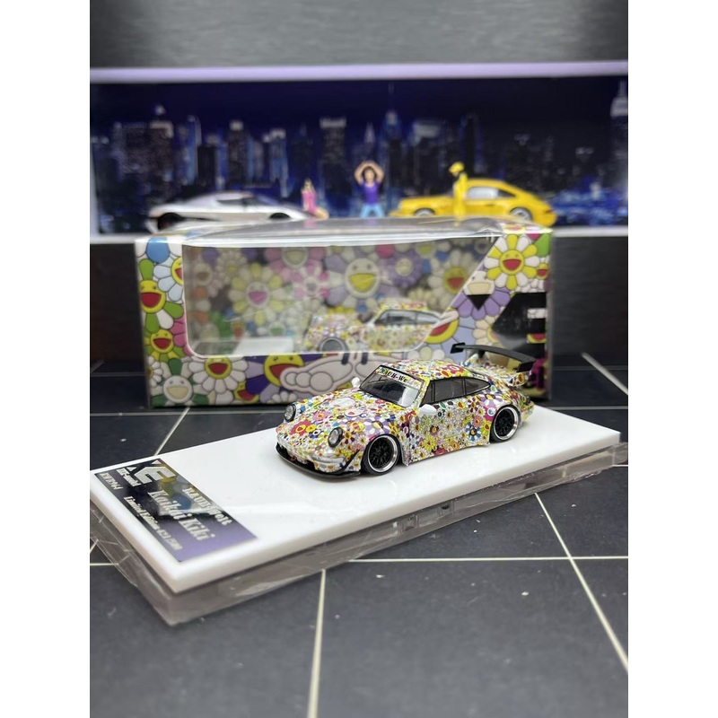 XKE 1:64 Porsche RWB964 - Takashi Murakami Livery