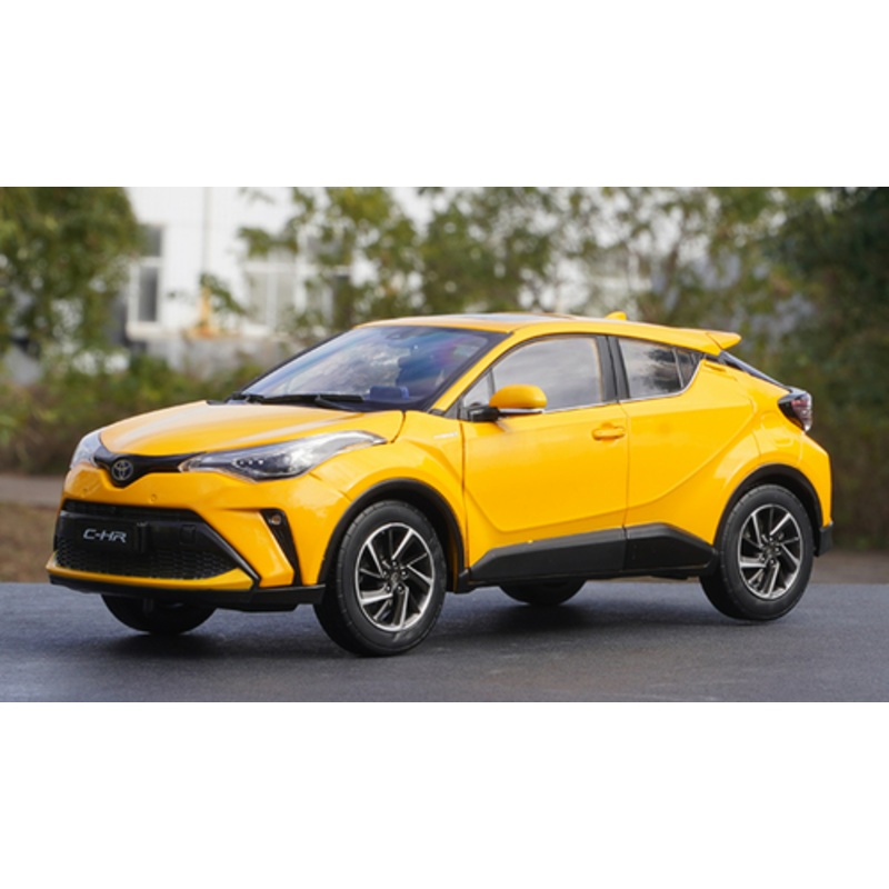 1/18 Dealer Edition 2021 Toyota C-HR CHR IZOA (Yellow) Diecast Model