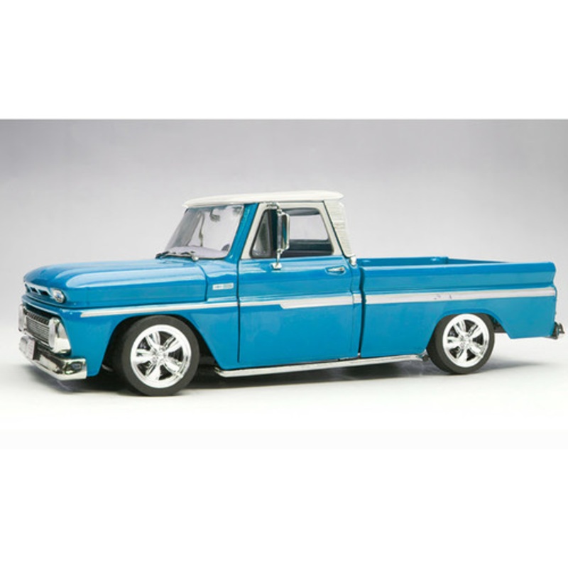 1/18 Sunstar 1965 Chevrolet C-10 Styleside Pickup Lowrider (Blue) Diecast Car Model