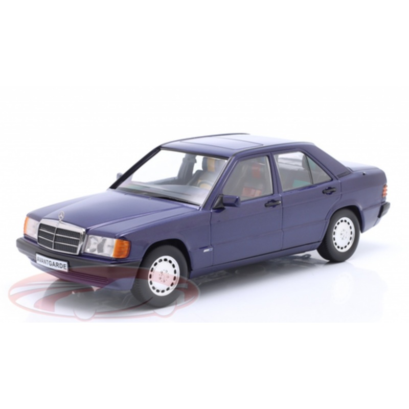 1/18 Triple9 1993 Mercedes-Benz 190E 1.8 Avantgarde (W201) (Dark Blue) Diecast Car Model