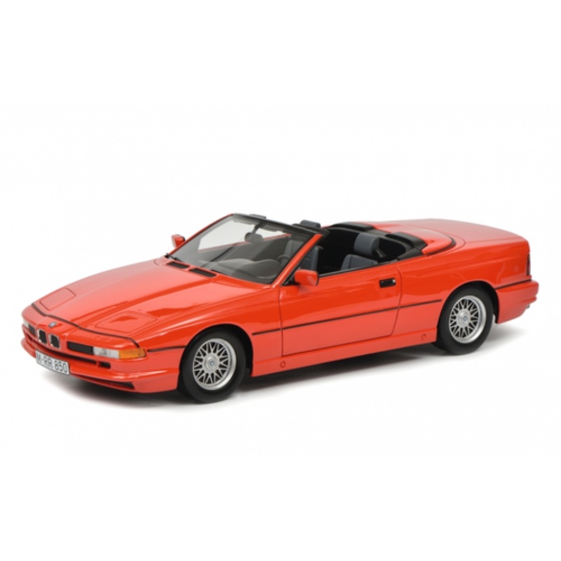 1/18 Schuco BMW 8 Series BMW 850i Cabriolet (Red) Resin Car Model Limited