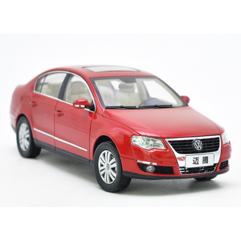 1/18 Dealer Edition B6 and B7 (Typ 3C; 20052015) Volkswagen VW Passat / Magotan (Red) Diecast Car Model