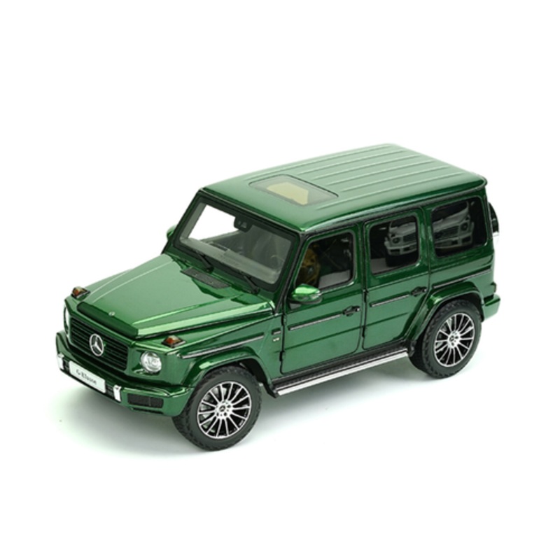 1/18 Minichamps Mercedes-Benz Mercedes G-Class G500 W463 (Green) Diecast Car Model Limited 300