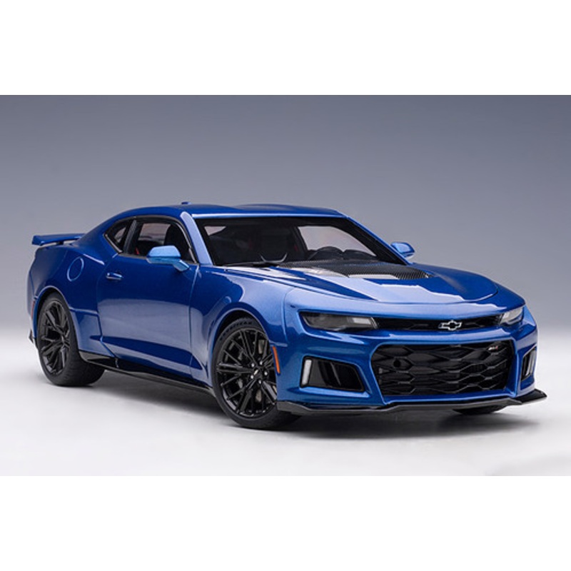 1/18 AUTOart 2017 Chevrolet Chevy Camaro ZL1 (Hyper Blue Metallic) Car Model