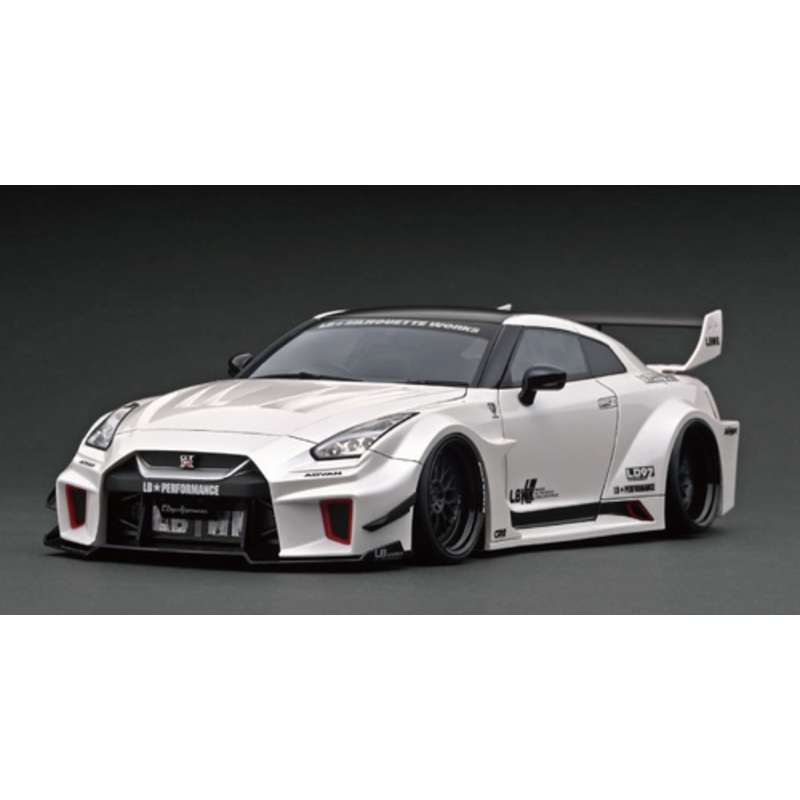 1/43 Ignition Model LB-Silhouette WORKS GT Nissan 35GT-RR White Resin Car Model