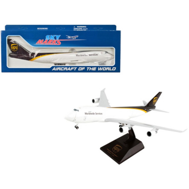 Boeing 747-400F Commercial Aircraft with Landing Gear "UPS Worldwide Services" (N572UP) White and Brown (Snap-Fit) 1/200 Plastic Model by Skymarks
