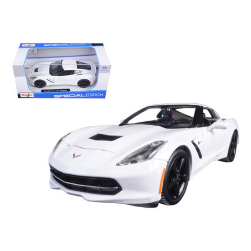 2014 Chevrolet Corvette C7 Stingray White 1/24 Diecast Model Car by Maisto