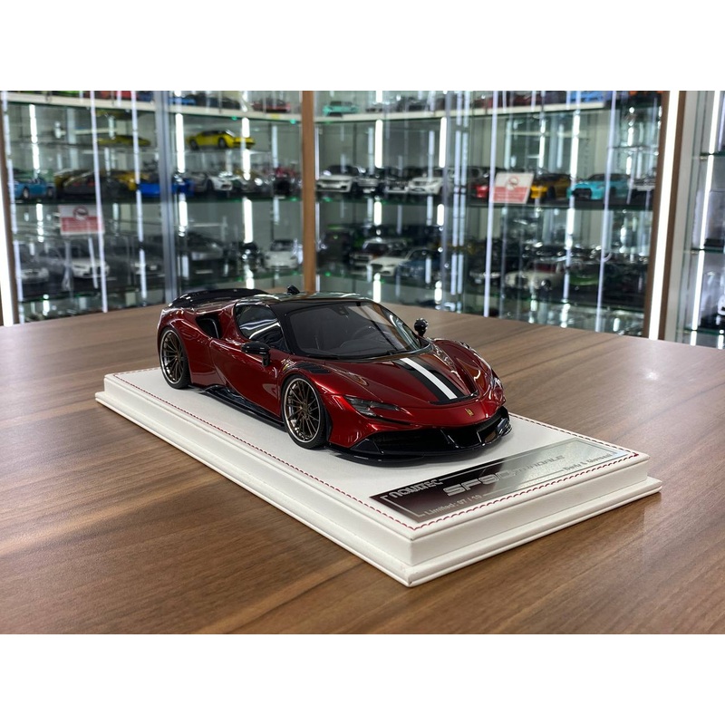 1/18 Resin Ferrari SF90 Stradale Novitec  Davis & Giovanni Chrome Red w/ Black Roof & White/Black Stripe Limited 10