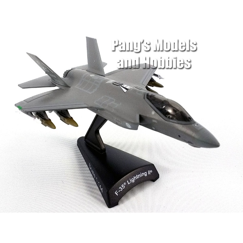 Lockheed F-35 (F-35A) Lightning II Multirole Aircraft - USAF 1/144 Scale Diecast Metal Model by Daron