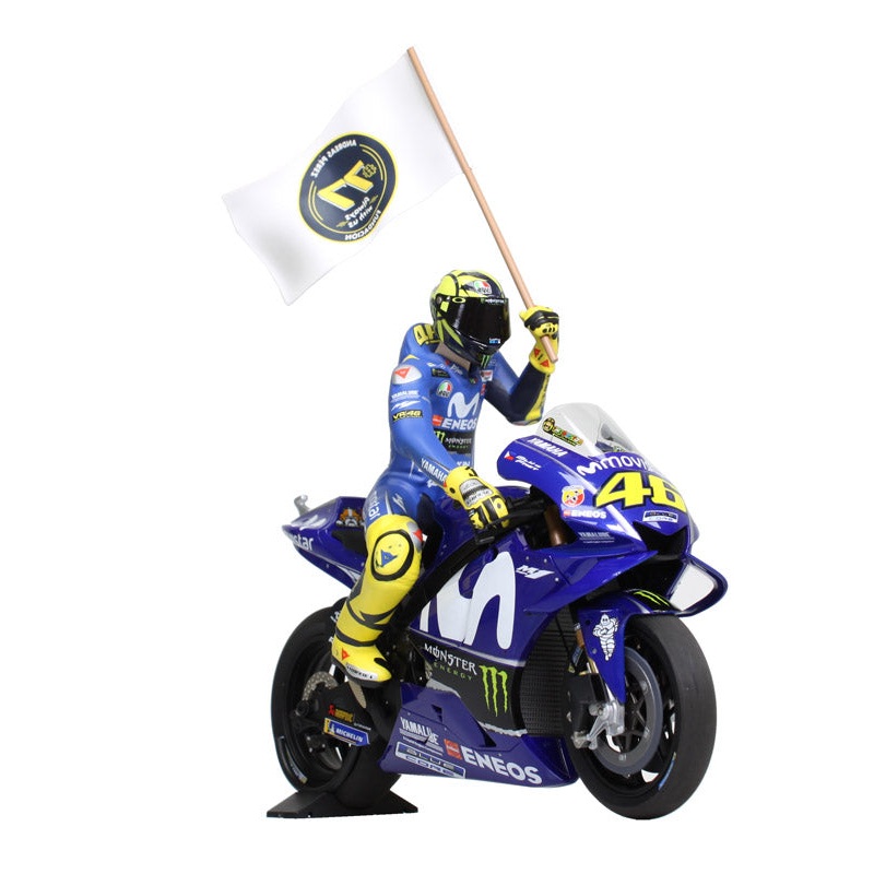 Yamaha YZR-M1 Movistar (MotoGP Catalunya with Valentino Rossi Figure and Flag 2018)