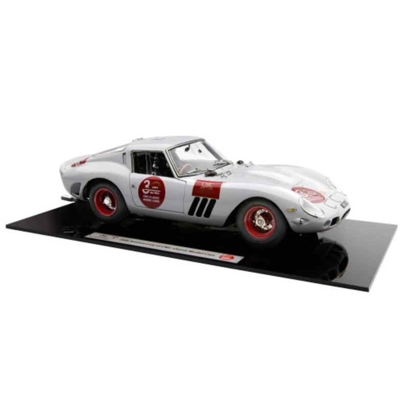 1/18 CMC Ferrari 250 GTO 30th Anniversary Car Model