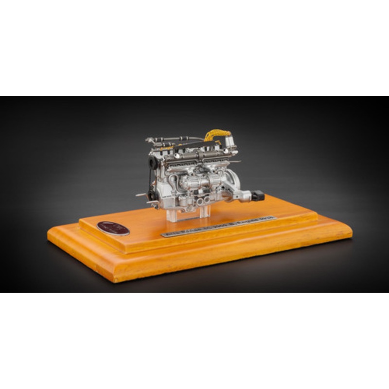 1/18 CMC 1938 Alfa Romeo 8C 2900 B Engine Diecast Model