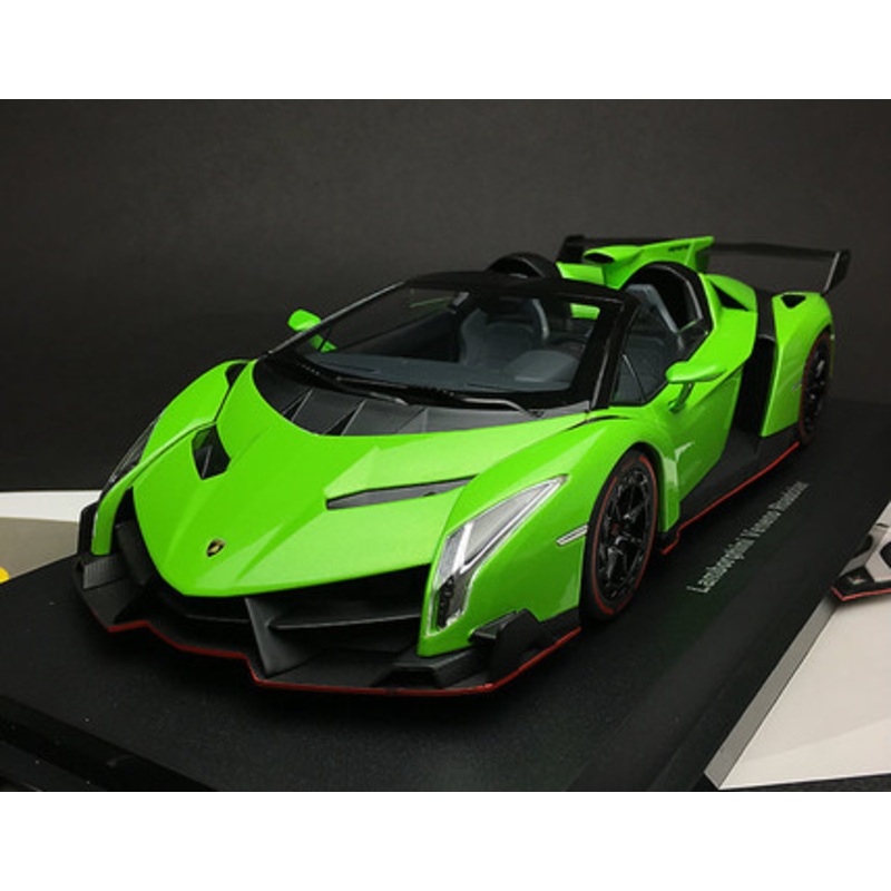 1/18 Kyosho Ousia Lamborghini Veneno Roadster (Green w/ Red Line) Car Model