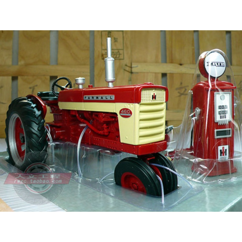 1/16 ERTL Farmall Case 460 Tractor Diecast Model