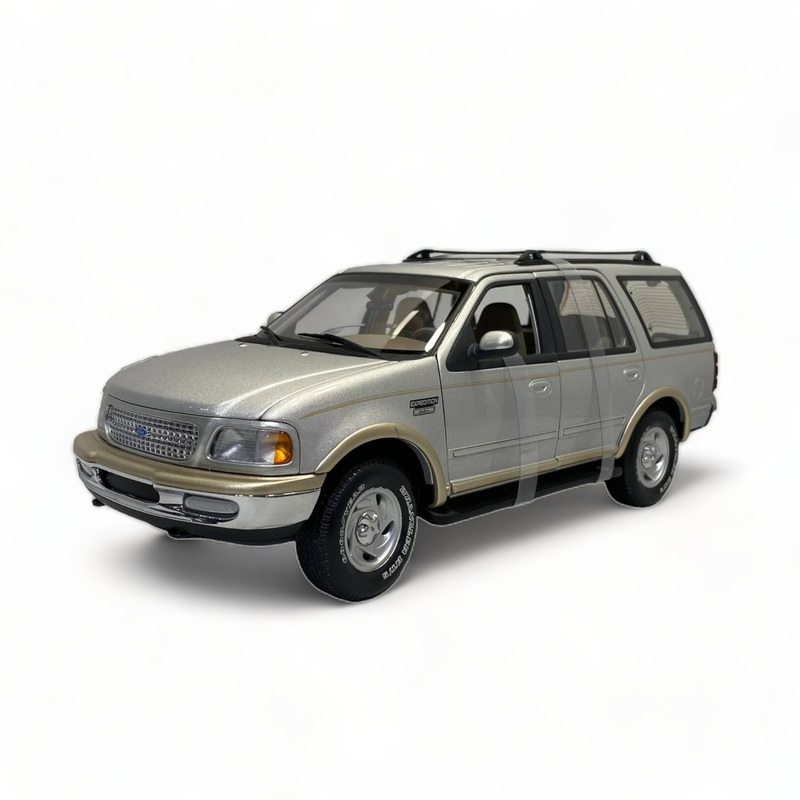 UT Models Ford Expedition (1/18 Scale)