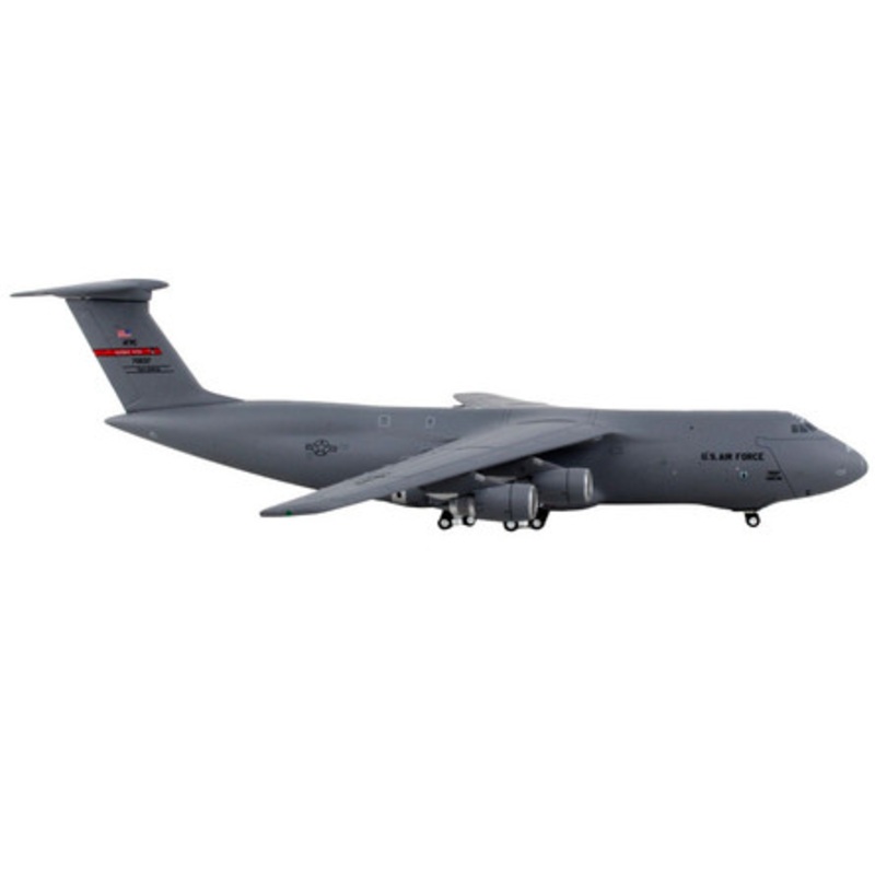 Lockheed C-5M Super Galaxy Transport Aircraft "439th AW 337th AS Westover ARB" United States Air Force "Gemini Macs" Series 1/400 Diecast Model Airplane by GeminiJets