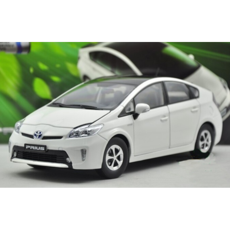 1/18 Dealer Edition Toyota Prius 3rd generation (XW30; 20092015) (White) Diecast Car Model